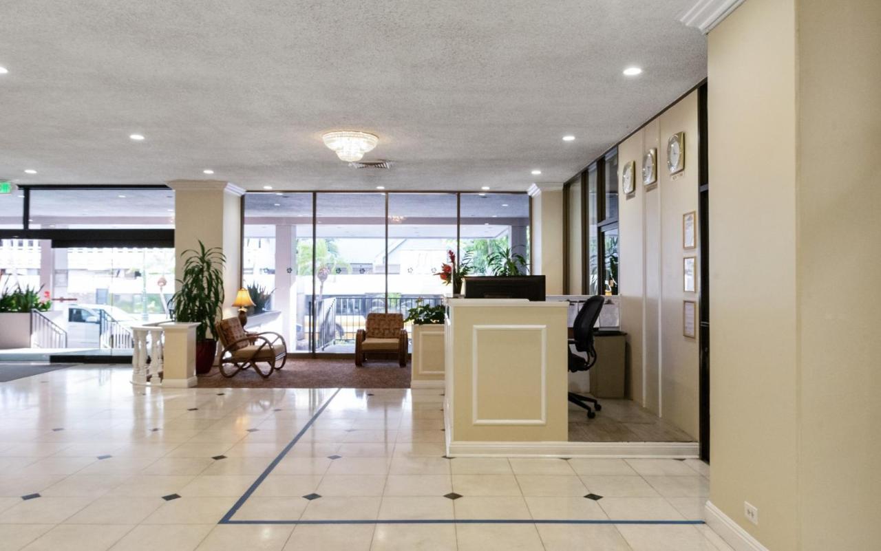 Apartamento Private One Bedroom Condo, With Corporate Car Savings Code Included, Free Onsite Parking Honolulu