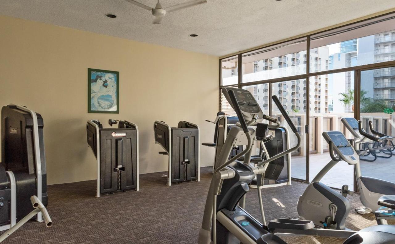 Private One Bedroom Condo, With Corporate Car Savings Code Included, Free Onsite Parking Apartamento