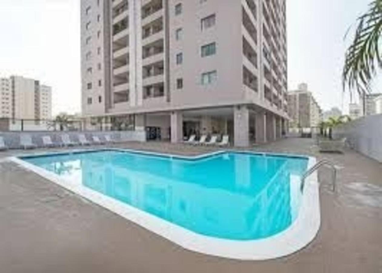 Apartamento Private One Bedroom Condo, With Corporate Car Savings Code Included, Free Onsite Parking *